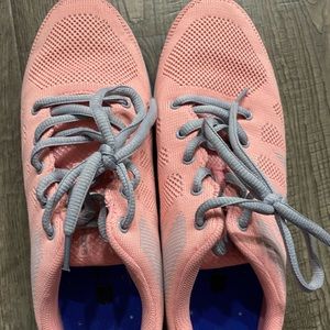 Womens slip resistant work shoes